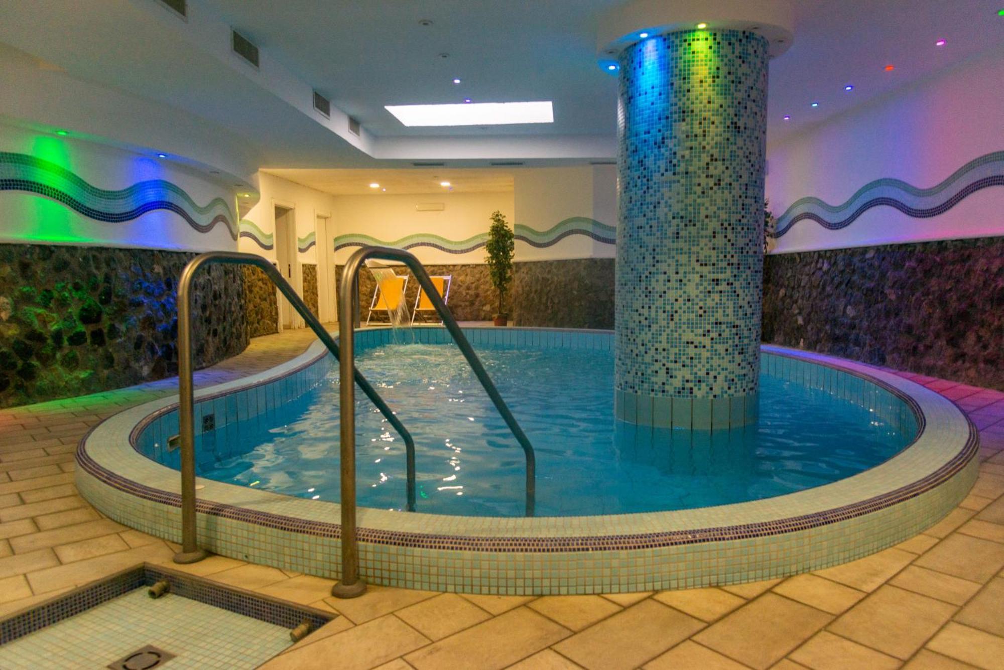 Hotel Parco Delle Agavi Форио Экстерьер фото